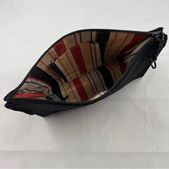 Gucci Makeup Pouch - Picture 9 of 14